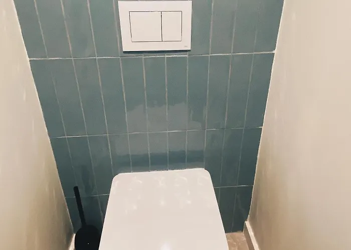 Villa Avec Piscine A Carnon A 20m De La Ideale Pour 8 A 10 Personnes
